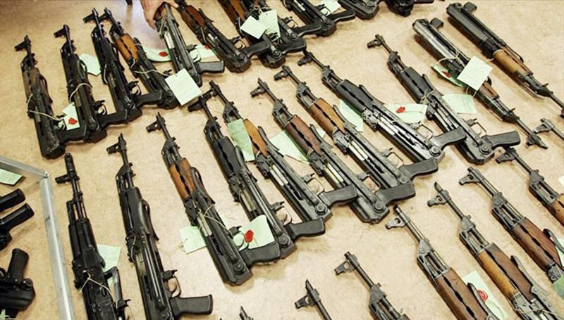 u cours de cette commémoration, une cérémonie de destruction symbolique des armes illicites collectées par le gouvernement