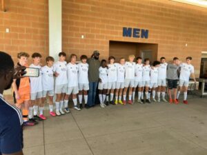 Emmanuel Adebayor joue avec des enfants aux USA (Vidéo)