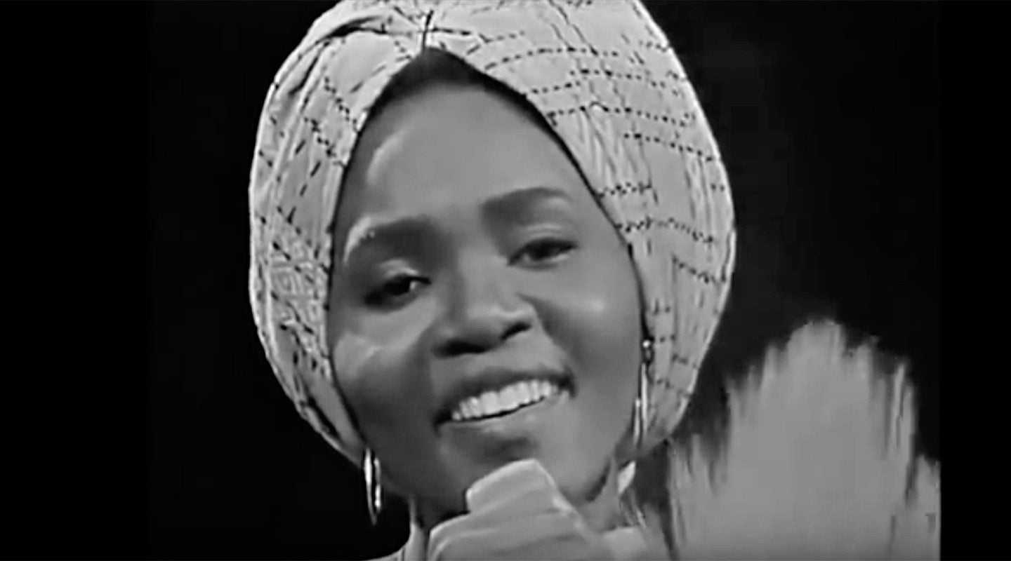 Bella Bellow : La diva togolaise honorée en Suède (Vidéo)