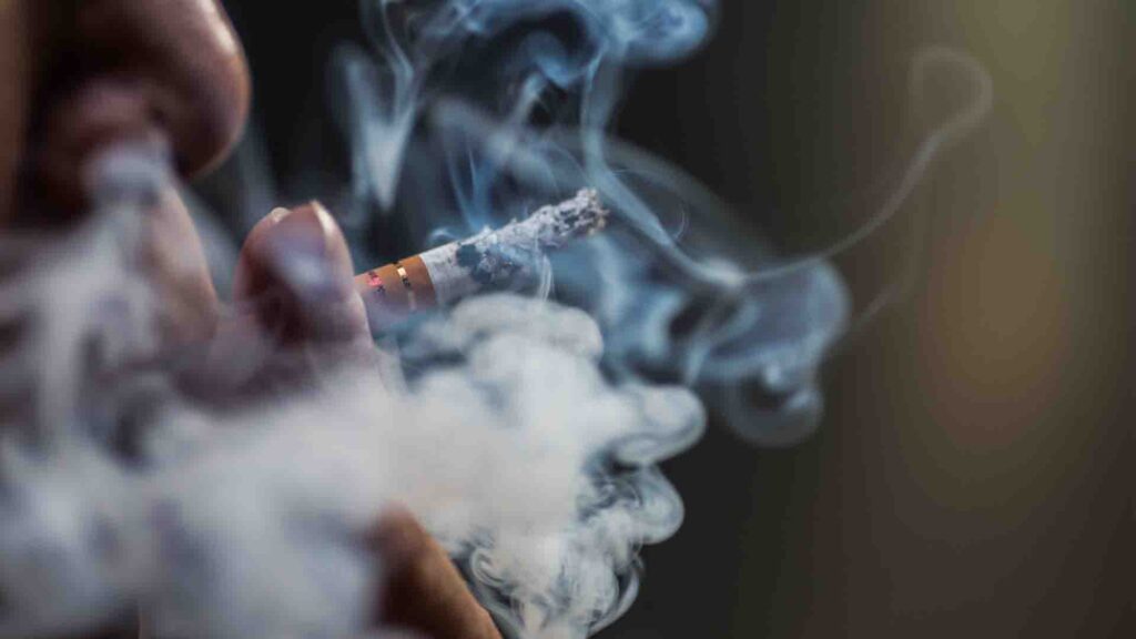 Interdiction de fumer dans les lieux publics
