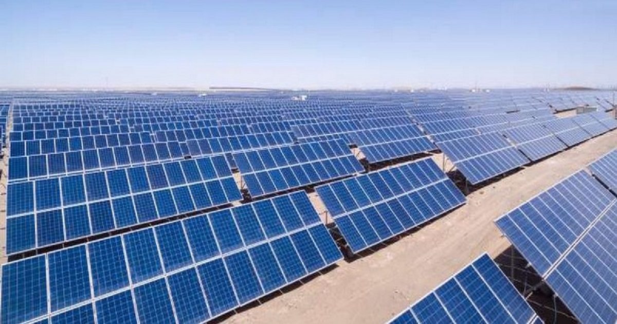 Faure Gnassingbé lance la troisième phase de la centrale solaire de Blitta