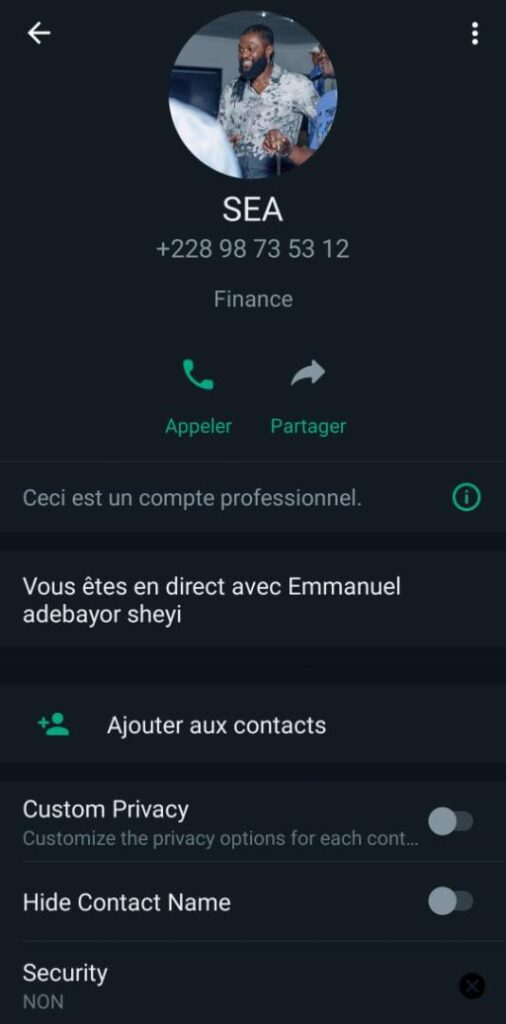 Arnaque en ligne : Un escroc se fait passer pour Emmanuel Adebayor