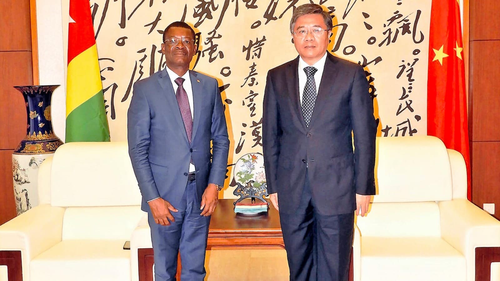 Coopération : Rencontre entre le maire du Golf 5 et l’ambassadeur de la Chine au Togo