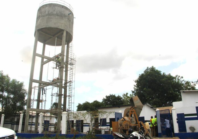 Cinq châteaux d'eau en construction pour une eau potable à Lomé