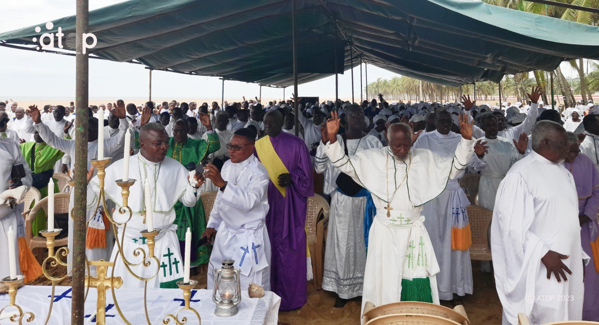 Pentecôte : Les fidèles du christianisme céleste se réunissent à Lomé