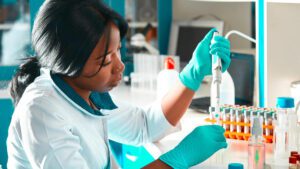 Santé : Un laboratoire révolutionne les analyses médicales au Togo