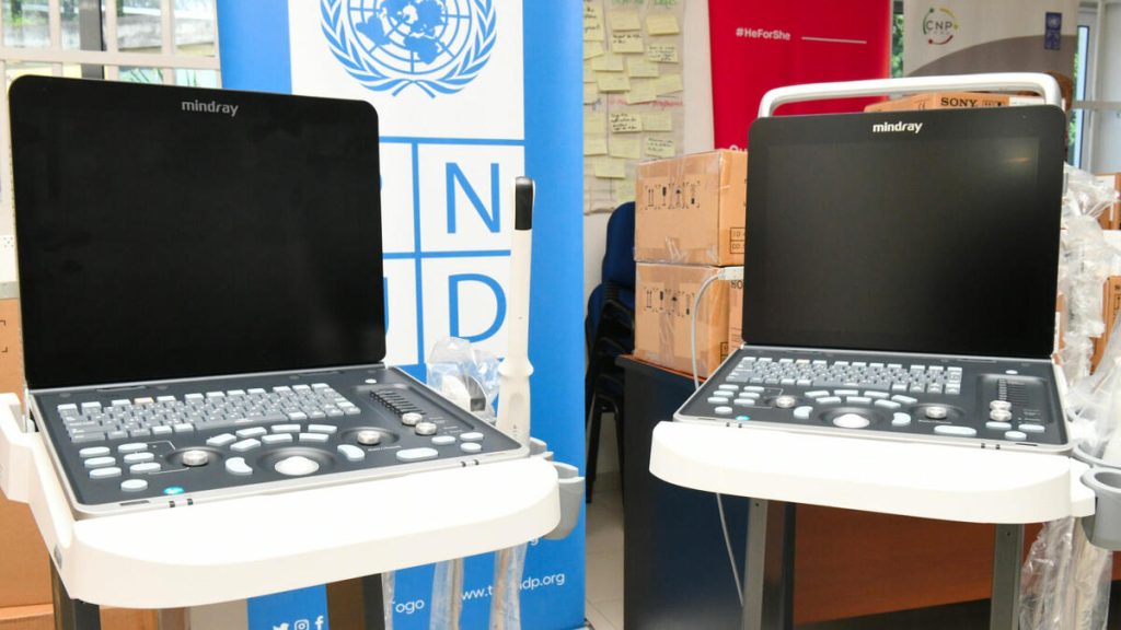 Togo : Le PNUD Offre des appareils échographiques au ministère de la Santé