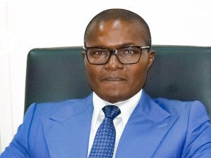 Togo : Le ministre Tchede-isa constate l'évolution des travaux routiers à Cinkassé