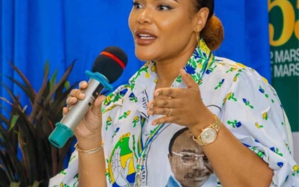 Gabon : La fille du Président Ali Bongo félicite les putschistes