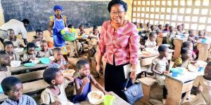 Le Togo collabore avec le PAM pour une nouvelle politique d'alimentation scolaire