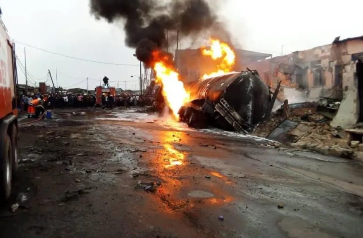 Kinshasa : L'explosion d'un camion fait des victimes et des dommages énormes