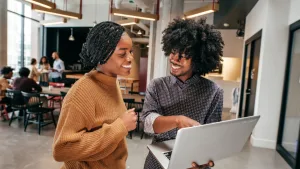 Comment gérer une amitié entre patron et employé ?