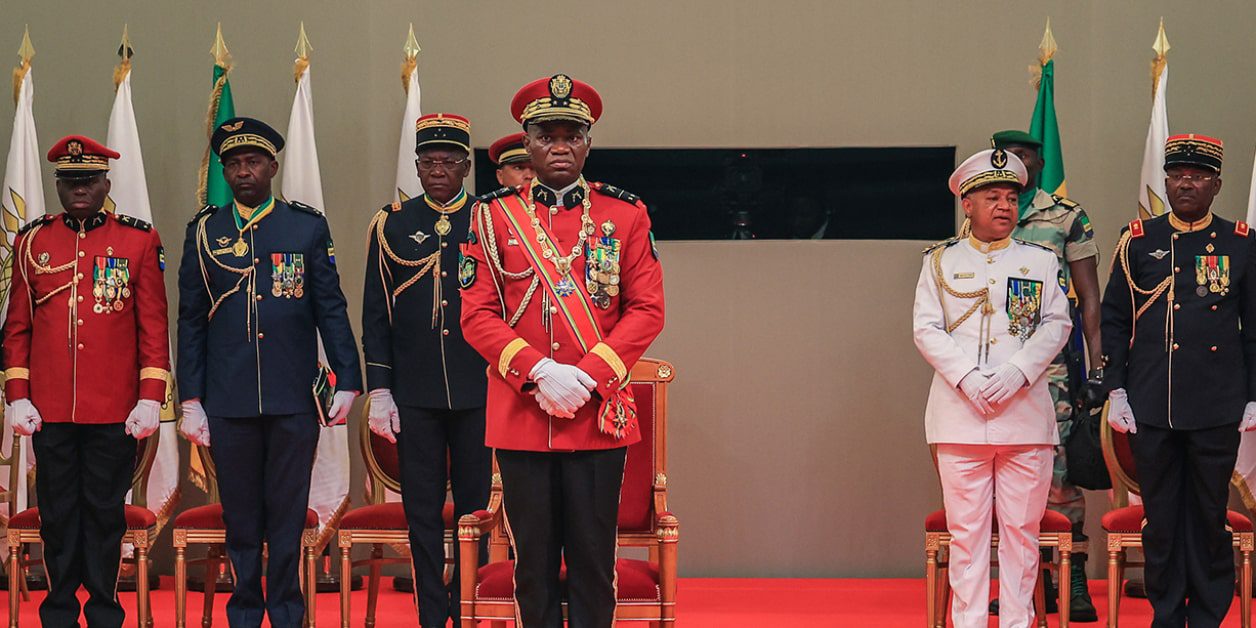 Libreville, 05 septembre 2023 (Lomé Actu) - Le nouveau dirigeant du Gabon, le général Brice Oligui Nguema a reçu pour la première fois une visite d'un dirigeant africain .