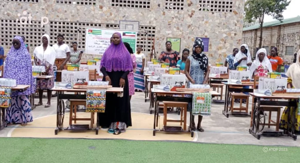 mACHINES AGoè nyivé