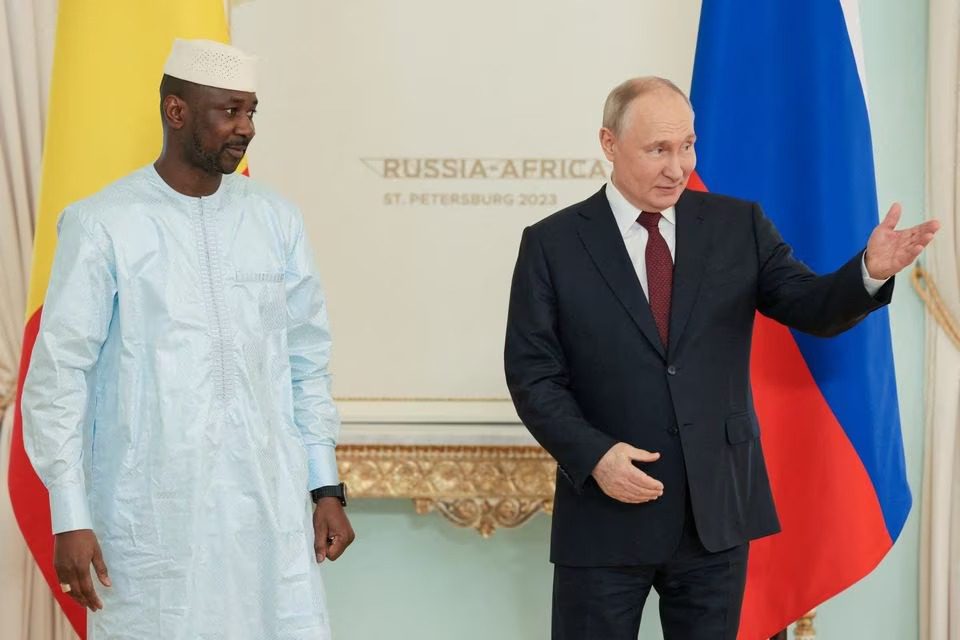 Moscou-Bamako : Les enjeux de la relation Poutine-Goita