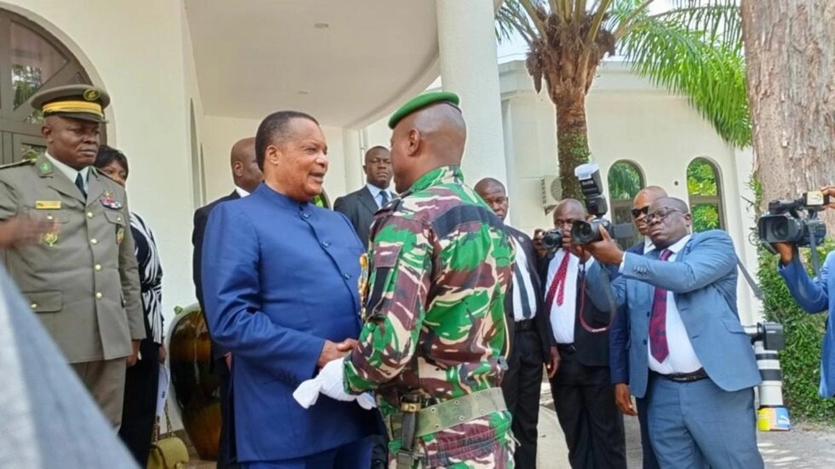 Le président de la transition gabonaise en quête de réconciliation à Brazzaville