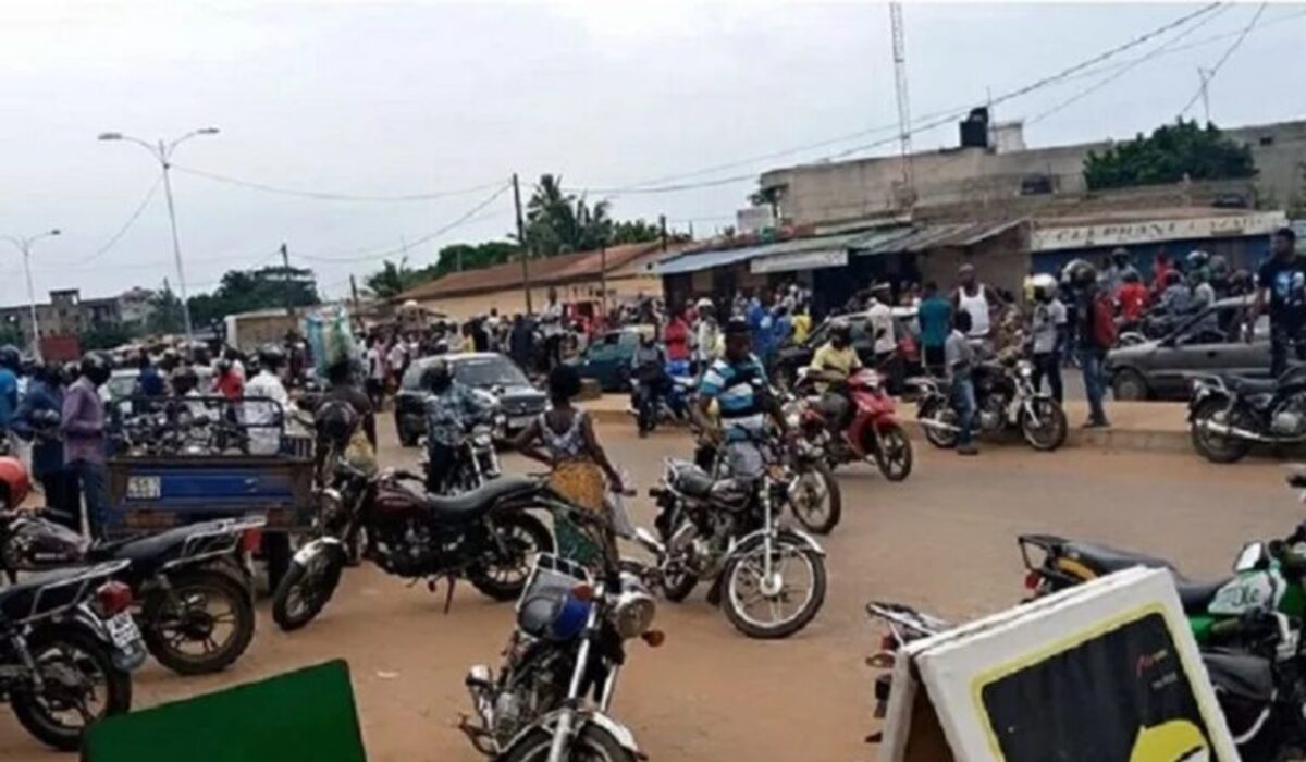 Togo : Braquage spectaculaire en plein jour à Akodessewa (Photos)