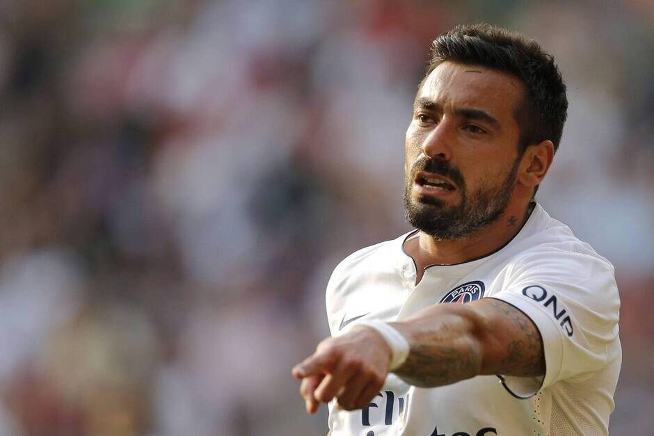 PSG : Lavezzi, l'ancienne star, victime d'une attaque à l'arme blanche