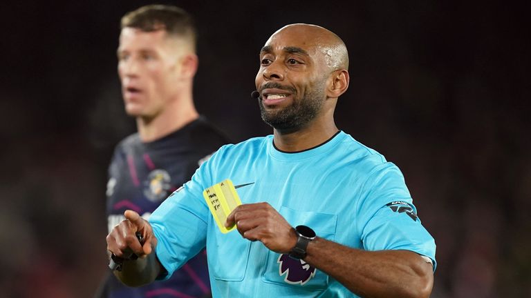 Sam Allison : Premier arbitre noir à officier en Premier League