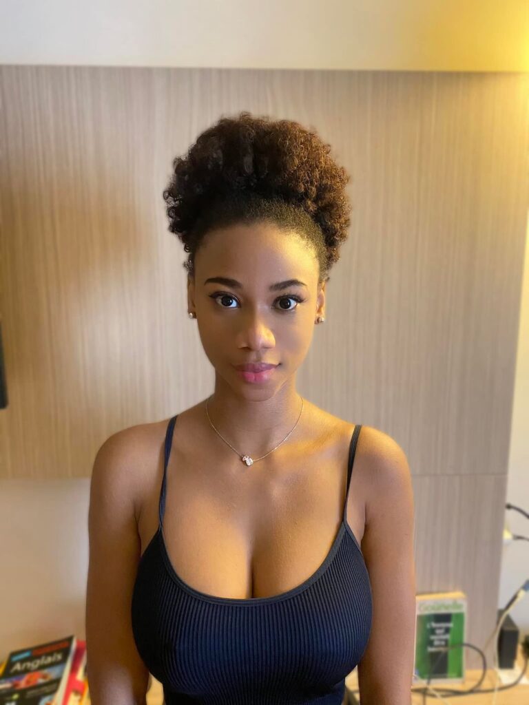 CAN 2023 : Qui est Sephora Aman, l'ivoirienne qui concurrence les supportrices cap-verdiennes ? 1 Enfin nous les femmes claires notre heure de gloire a sonne LAffaire de capverdienne vs ivoirienne je retiens que cest juste la simplicite qui attire les regards