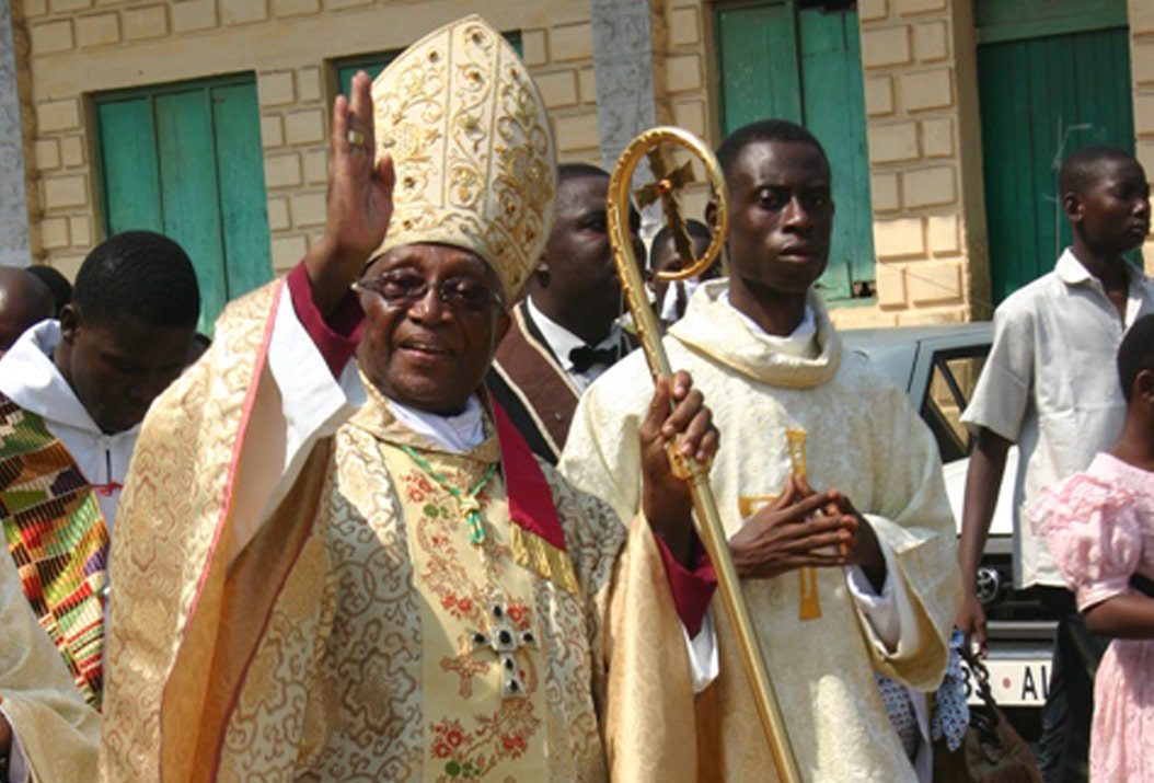 Décès de Mgr Philippe Kpodzro : Sa dépouille accueillie à Lomé (vidéo)