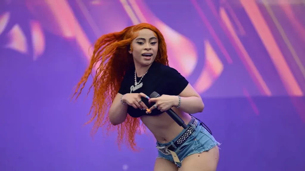Ice Spice réellement enceinte ? La rappeuse réagit