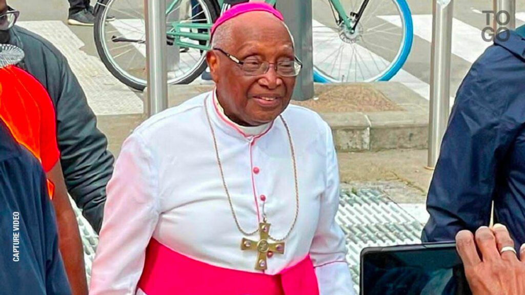 Mgr Philippe Fanoko Kpodzro : Retour sur le parcours de l'ancien archevêque