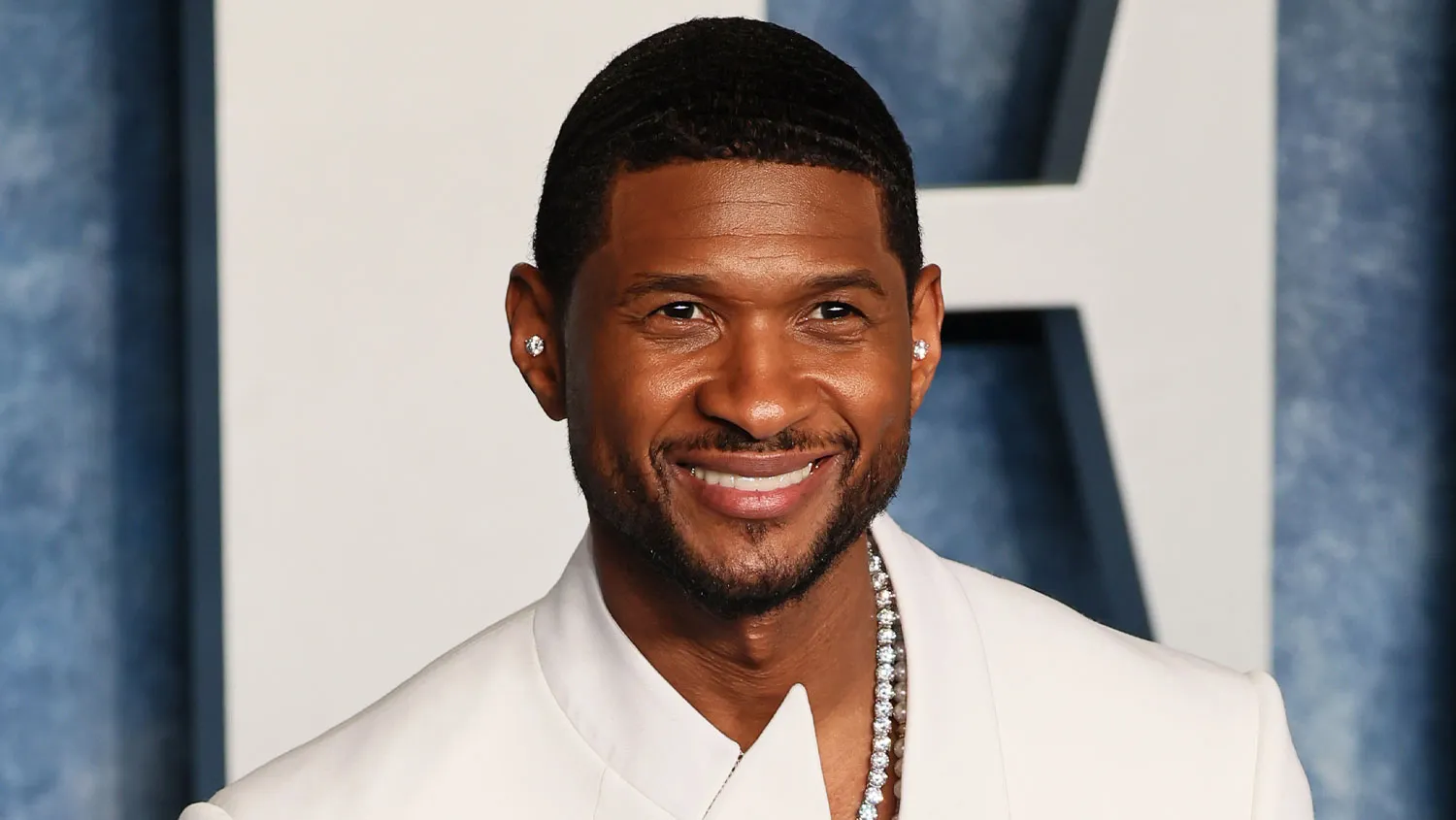 Super Bowl 2024 : Usher dévoile la liste de ses prestigieux invités (vidéo)