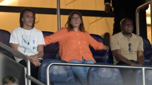 PSG : Mbappé et sa mère insultés !