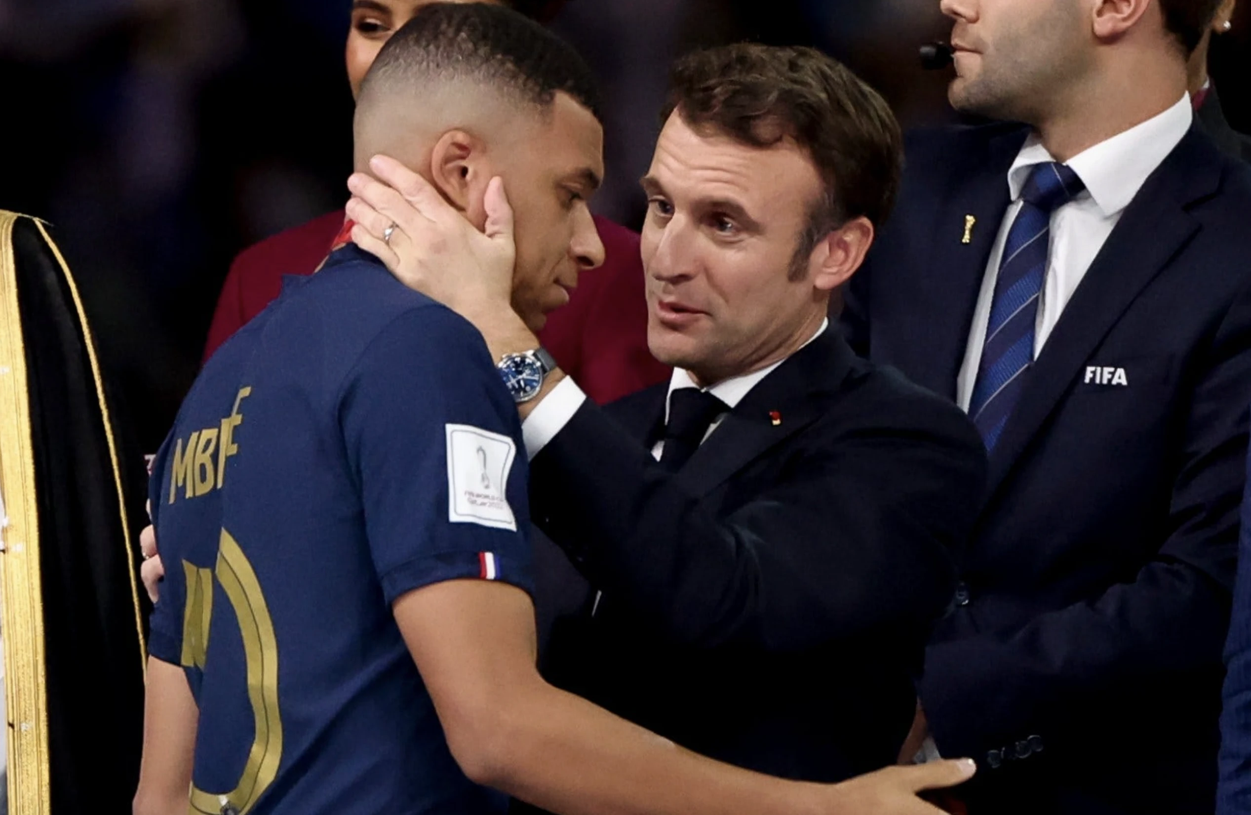 Mbappé à l'Elysée : Que se cache-t-il derrière l'invitation suspicieuse de Macron ?