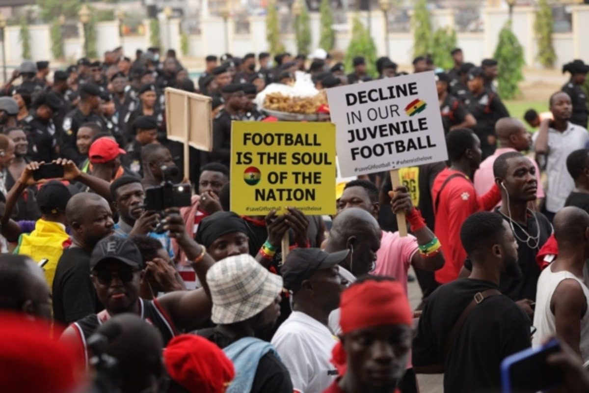 CAN 2023 : Les Ghanéens descendent dans les rues et demandent des réformes (Vidéo)