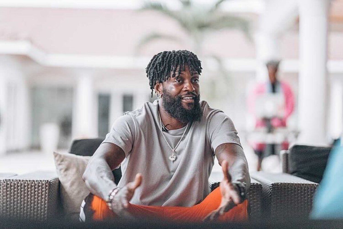 Emmanuel Adebayor : La légende togolaise honorée par la CAF pour la finale de la CAN 2023