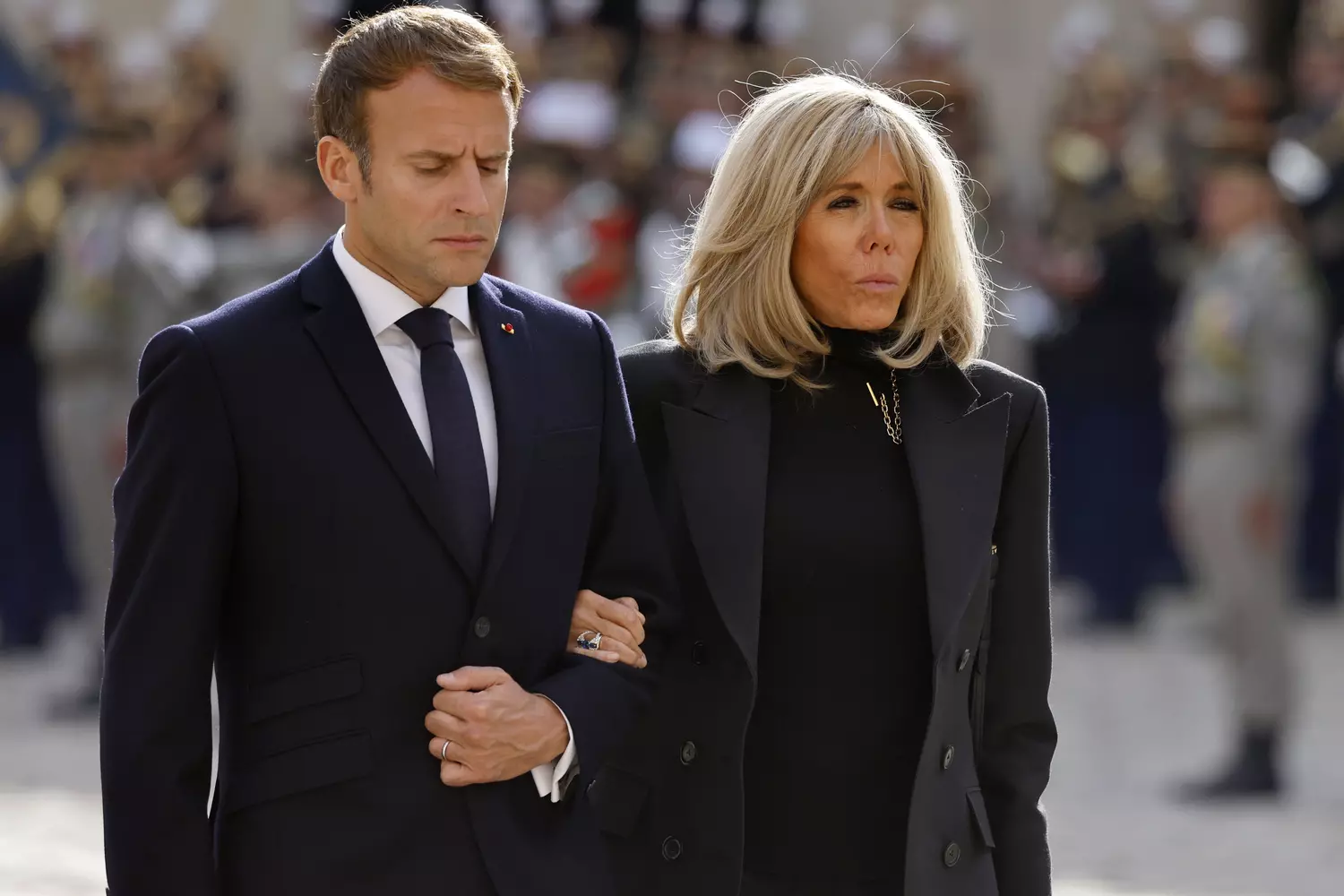 Vidéo : Traitée de transgenre, une vidéo intime de Brigitte et Emmanuel Macron a fuité