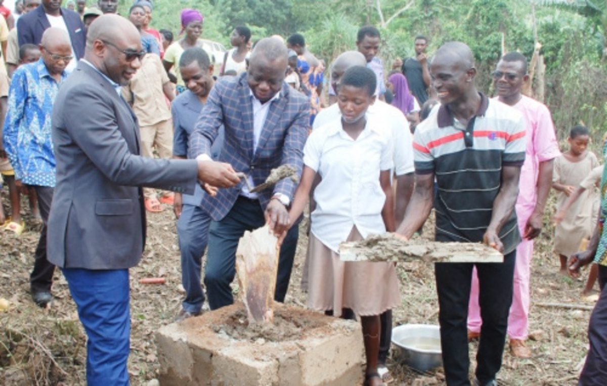 Togo : 70 centres de santé bientôt construits dans ces régions