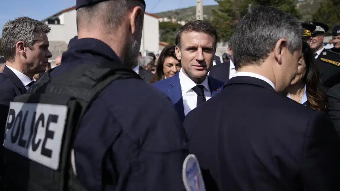 Trafic de drogue en France : Emmanuel Macron prend des mesures drastiques