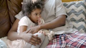 5 effets nocifs de la succion du pouce que vous ne connaissiez probablement pas