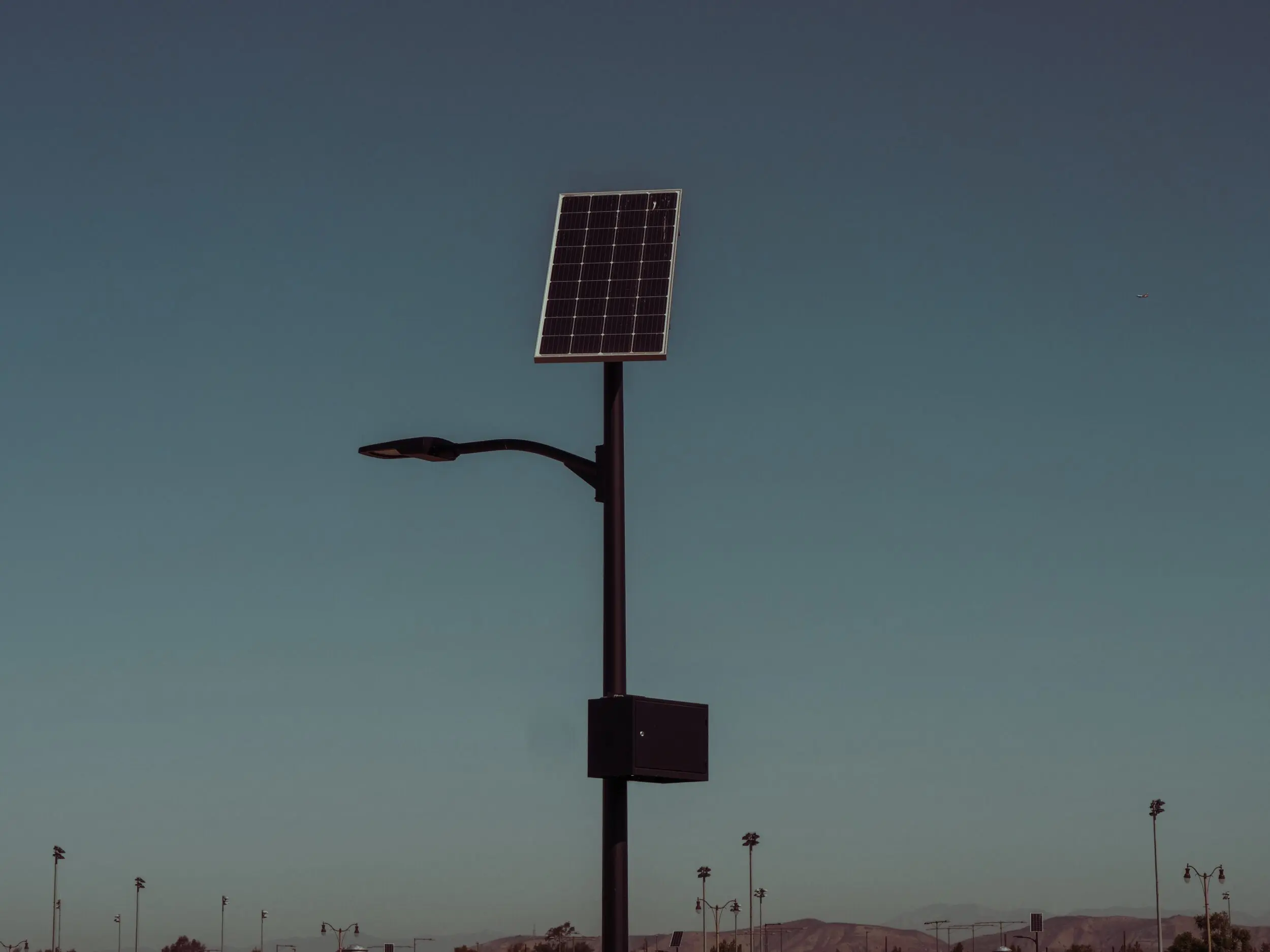 Togo : Un numéro vert mis en place pour protéger les lampadaires solaires