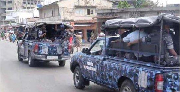 Bénin : Un commissariat de police attaqué par des jeunes