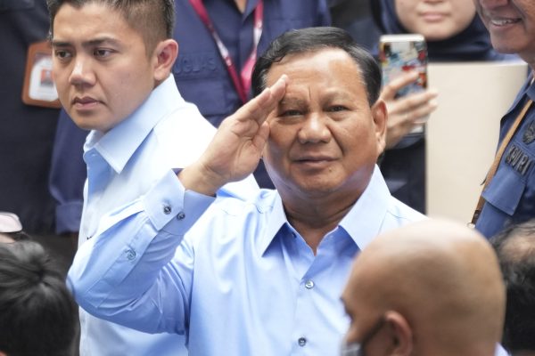 Présidentielle en Indonésie : Prabowo Subianto, ministre de la Défense, déclaré vainqueur