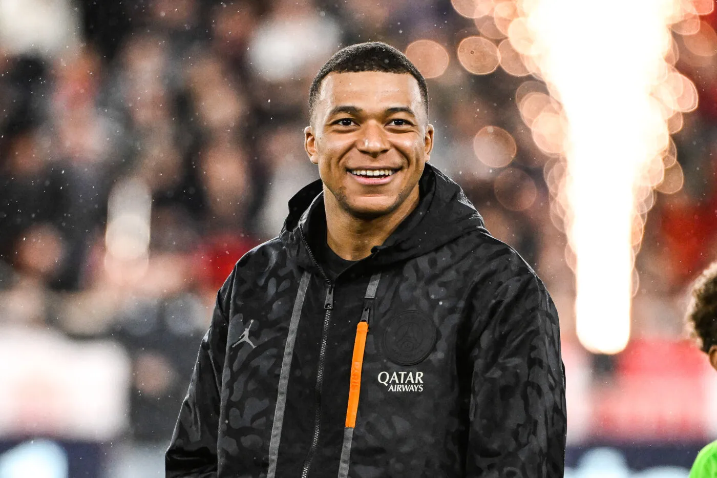 Après sa défaite face à l’Allemagne, Kylian Mbappé aperçu dans les bras d’une actrice X