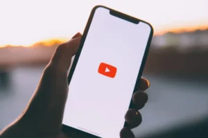 Comment télécharger des vidéos YouTube gratuitement : 5 méthodes en 2024