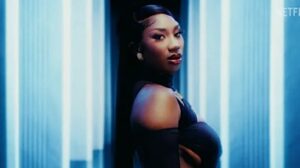 Aya Nakamura nouvelle école