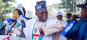 Nigéria : Bola Tinubu donne un coup de pouce aux étudiants