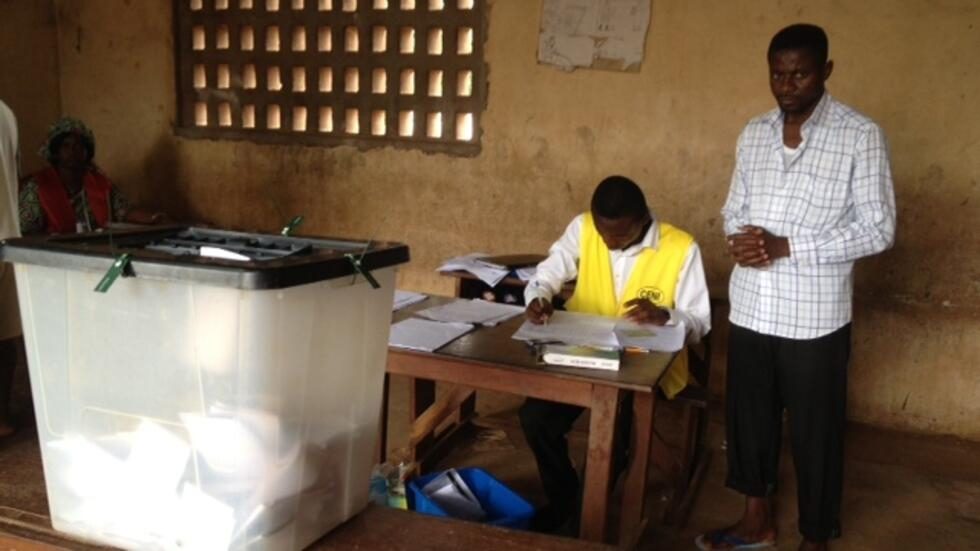 "Ne vends pas ton vote pour un sac de riz", l'Église catholique du Togo publie les 10 "commandements de l'électeur"