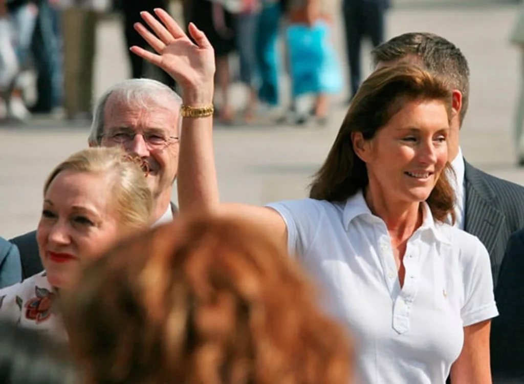 1B8775F1 ECA9 4047 9CFE 66D8A1CED2D4