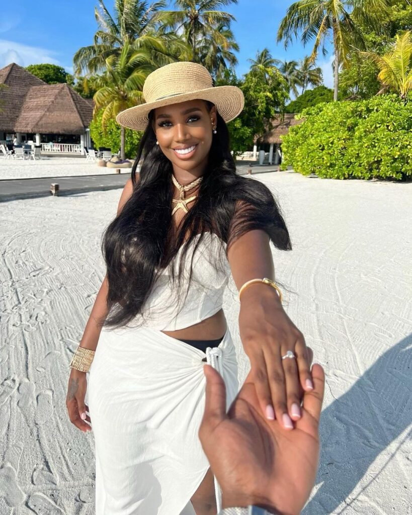 8 ans damitie 2 mois de relation a distance jai dit oui. Pourquoi perdre son temps quand on sait ce quon veut