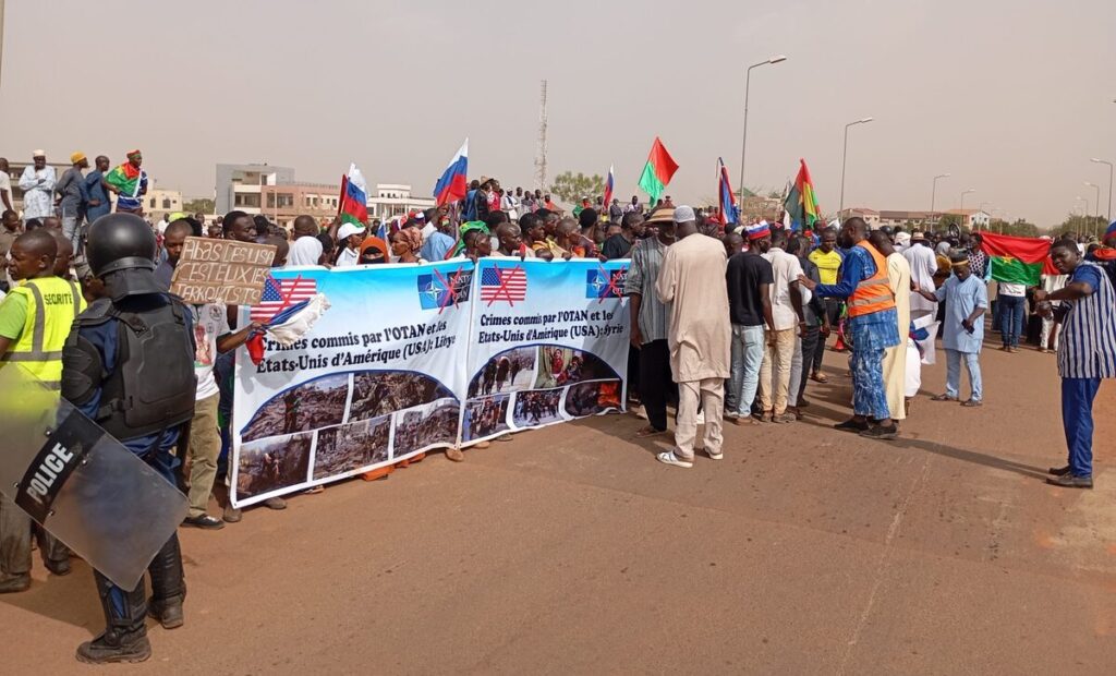 Burkina-Faso : L'ambassade des Etats-Unis menacé par des manifestants