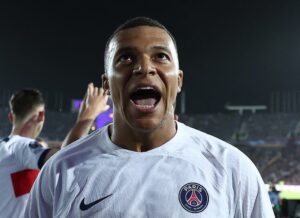 "ICI C'EST PARIS", Kylian Mbappé lance un cri après la défaite contre Dortmund
