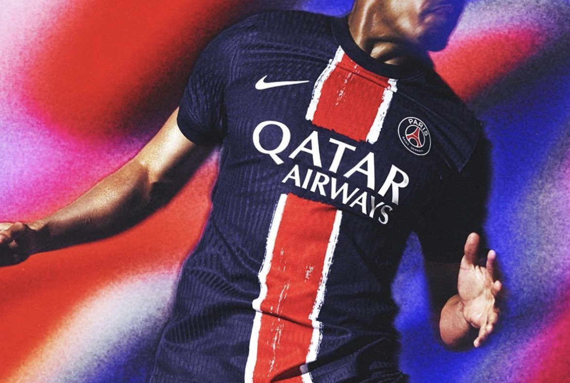 Le PSG dévoile son nouveau maillot domicile 2024/25 (Photo)