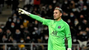 Keylor Navas : Le gardien du PSG prend sa retraite internationale